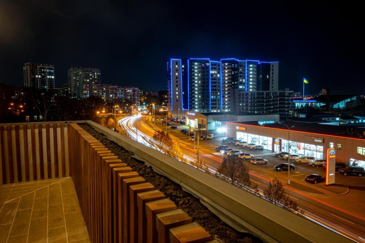 Готельно-Ресторанний Комплекс Каскад Kharkiv Bagian luar foto